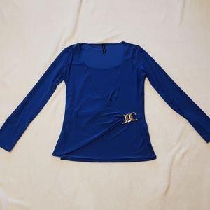Large Blue fitted top